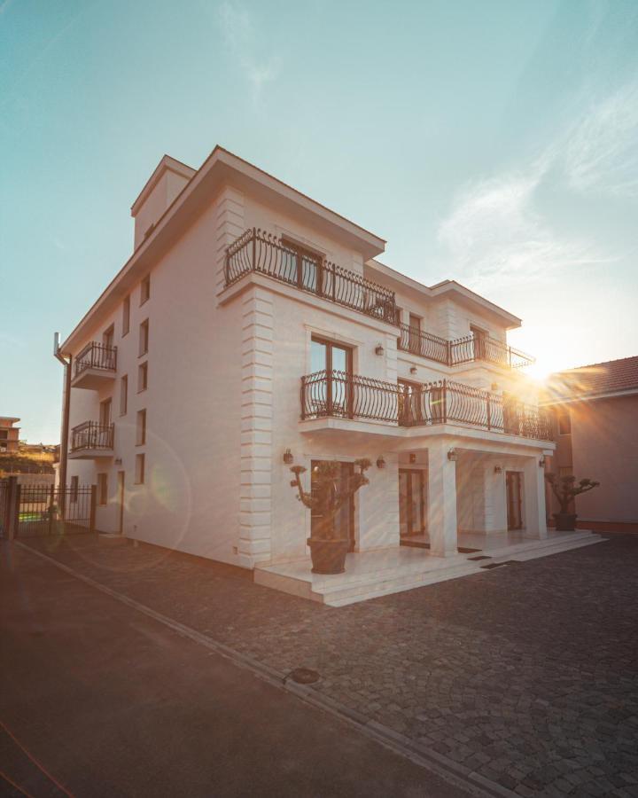 Vila Venus Sinmartin  Exterior photo